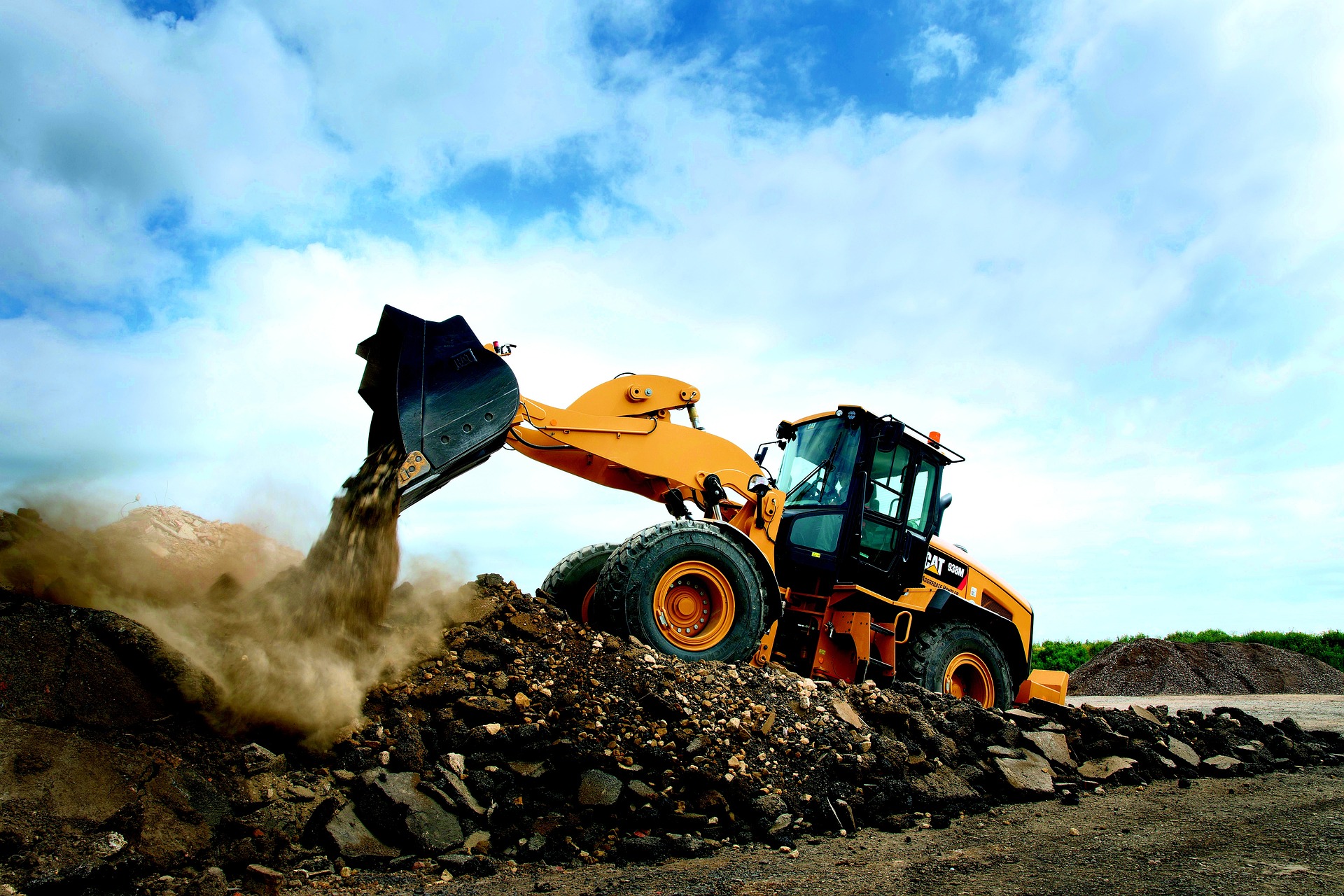 wheel-loader-gb8fb2c447_1920